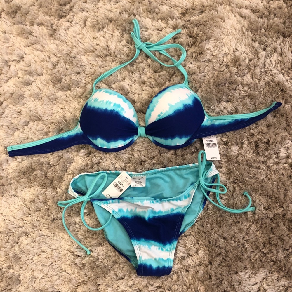 Wet Seal bikini bathing suit. NEVER WORN.